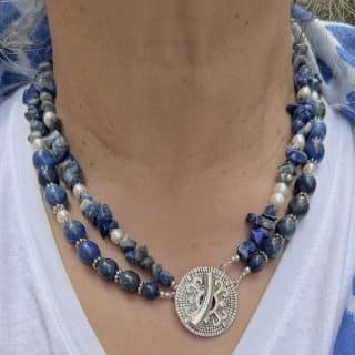 Lapis Lazuli & cultivated freshwater pearl 2 layer necklace with big clasp