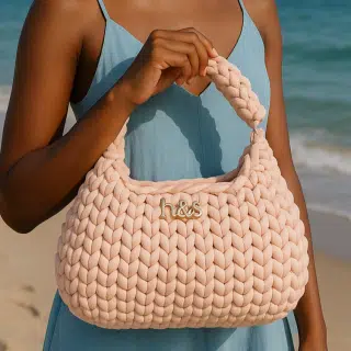 شنطة صيف لون وردي