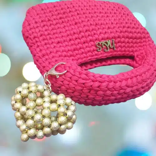 شنطة حمراء و قلب ذهبي 4 IMG 20250515 WA0056