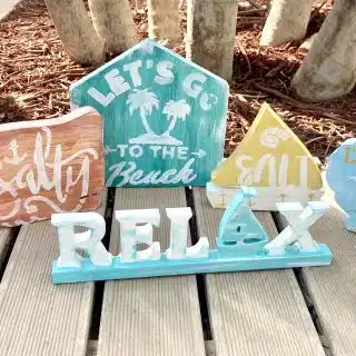 Summer Decor Stands (2)