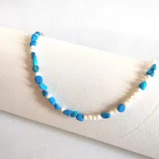 سلسلة من الاحجار المنوعة