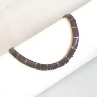 سلسلة. من الهيماتيت. الملون. لايتاءثر. بالماء