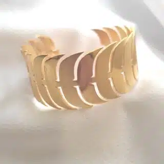 اسورة من النحاس. طلاء. دهب