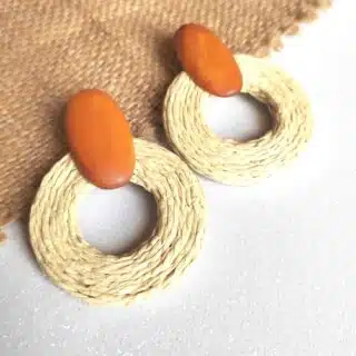 حلق من الخيوط الخيش. هاند. ميد