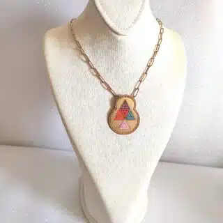 سلسلة و دلاية. من النحاس المطلي. دهب وملوم