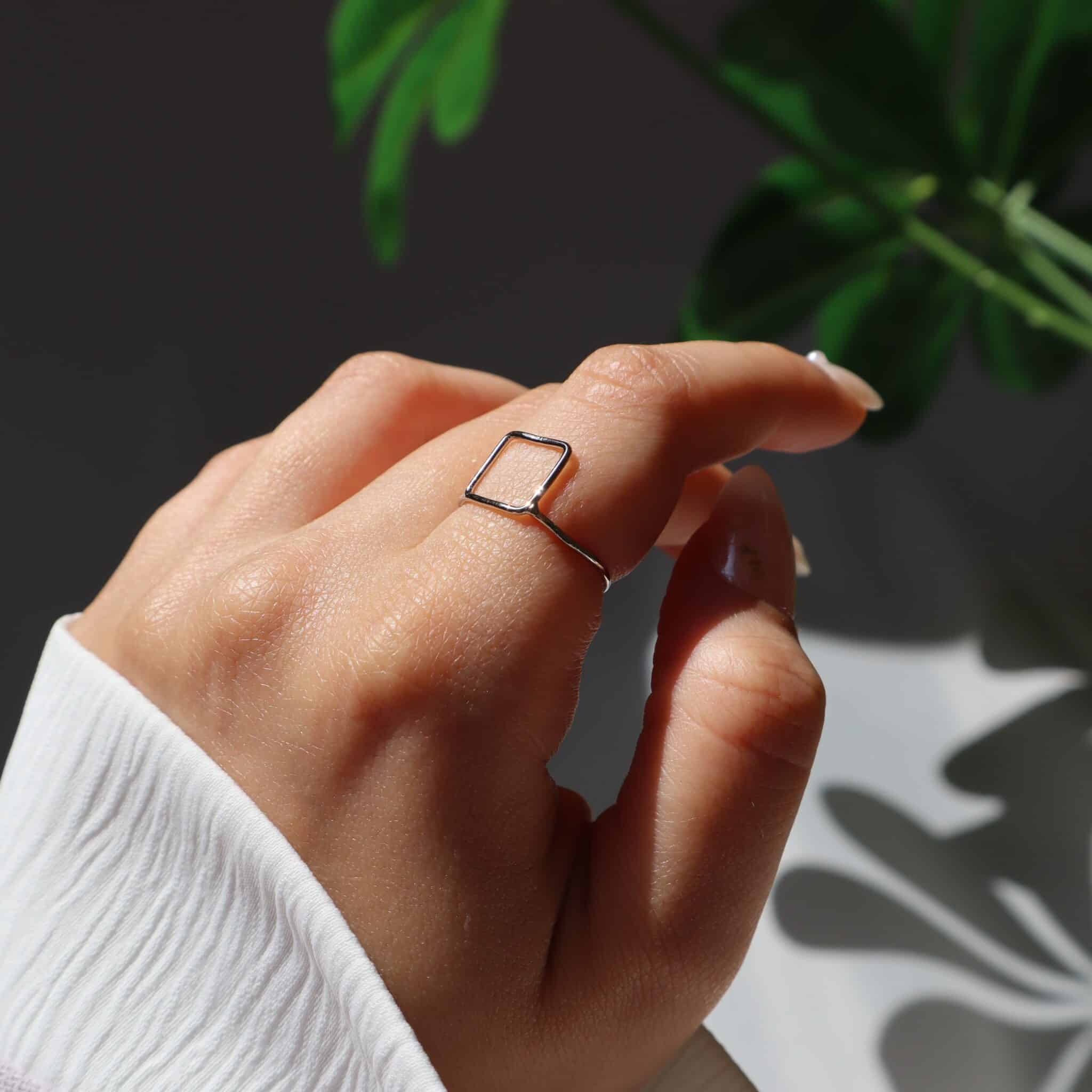 Simple square ring 3 IMG 2101 scaled