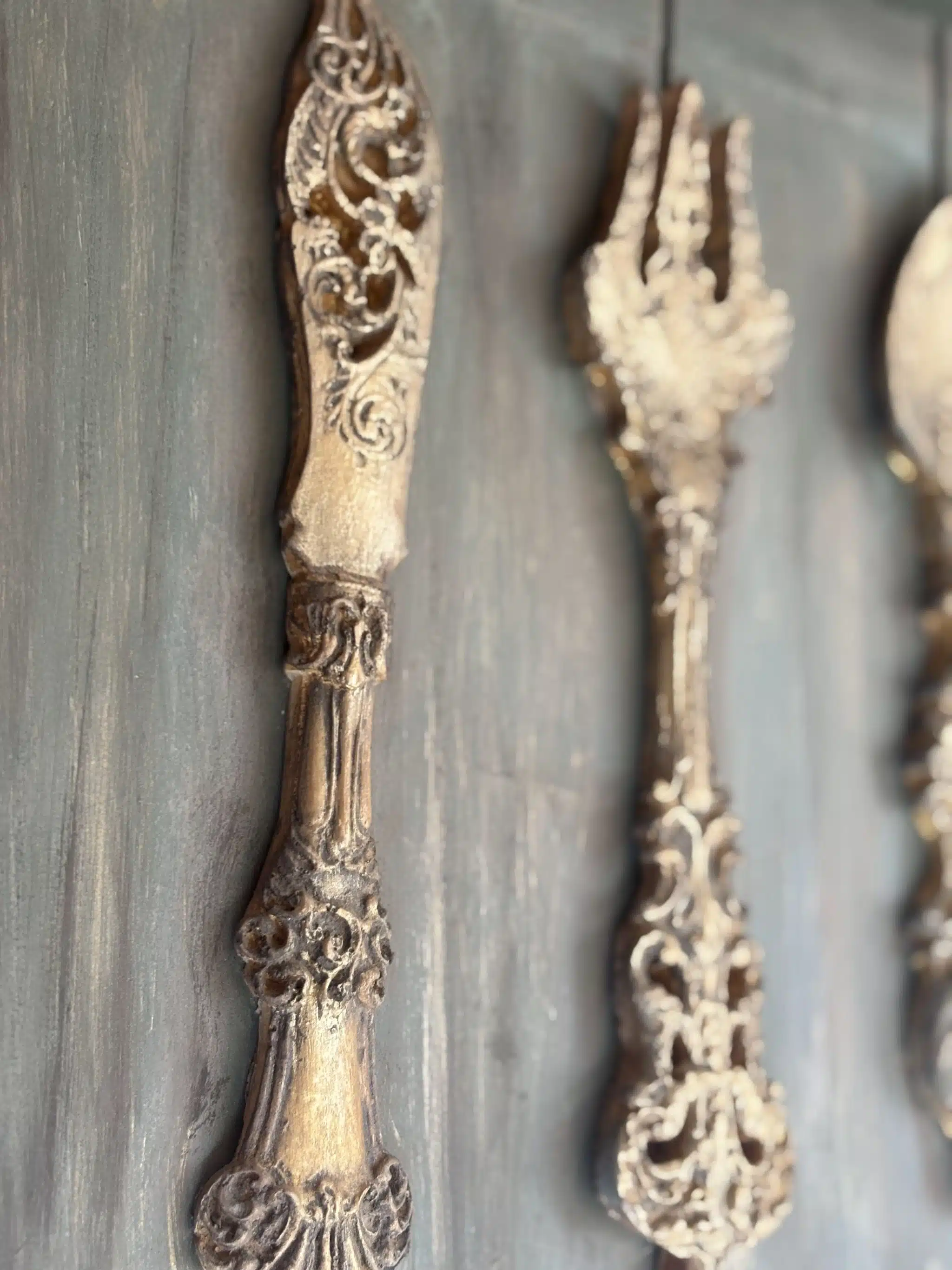 Antique cutlery box 2 A vintage cutlery box