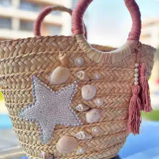 Seashell straw bag