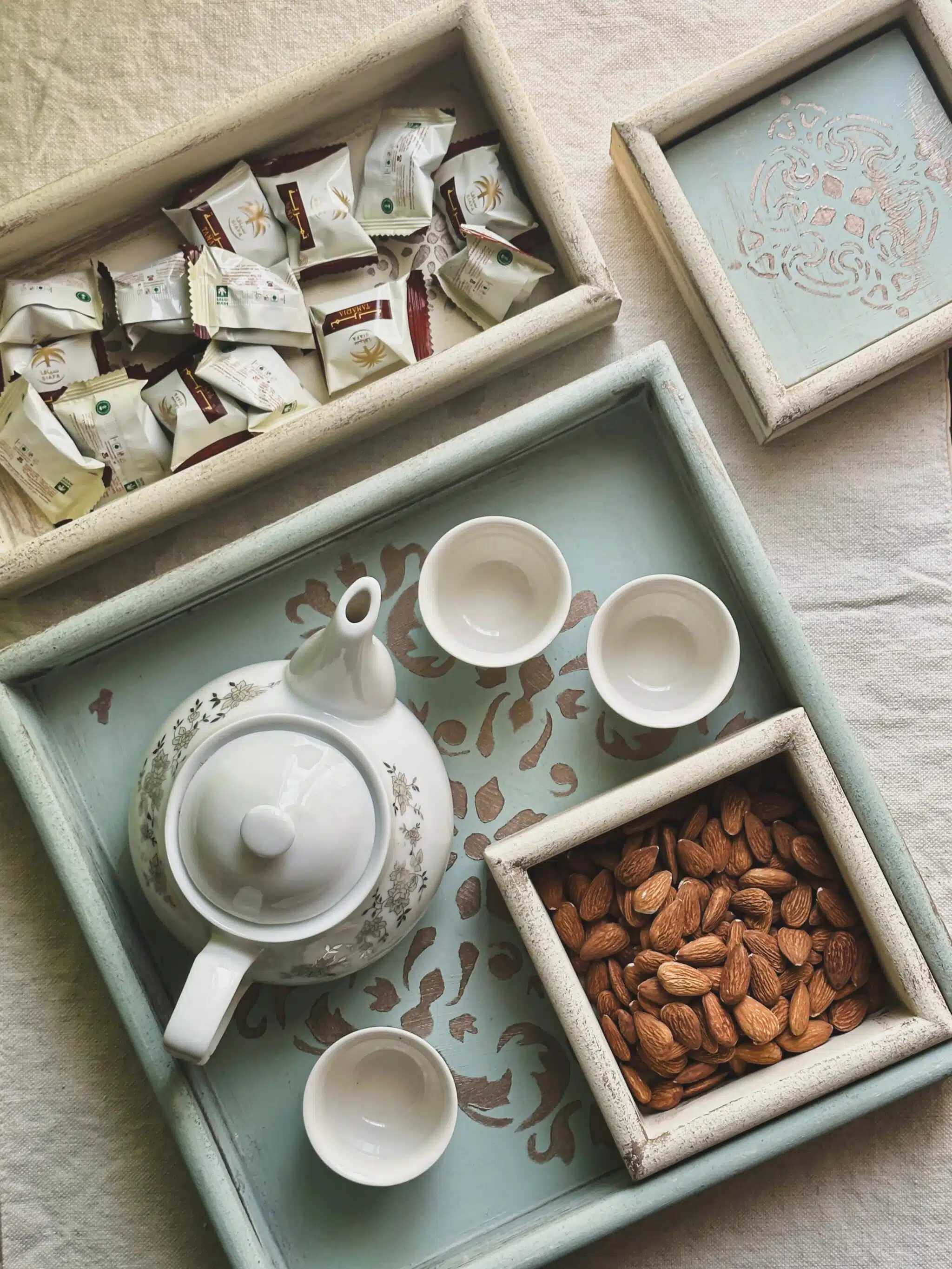 pastel snacks tray 1 pastel snacks tray
