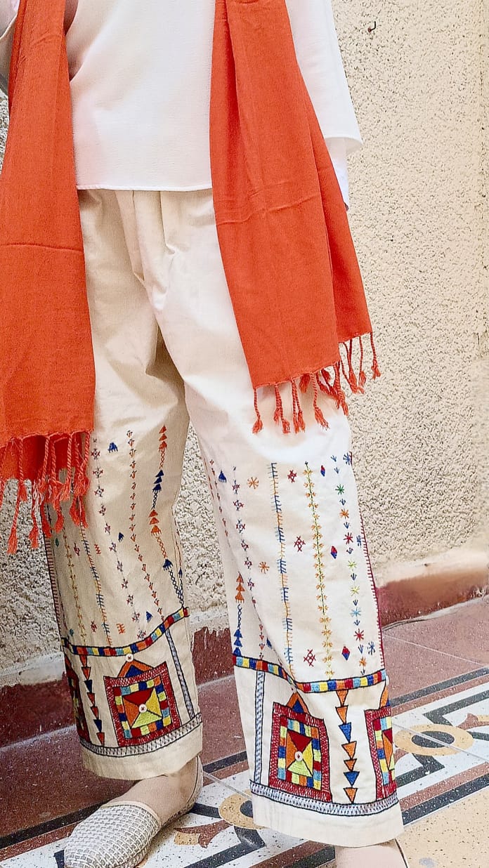 بنطلون دمور تطريز سيوة 1 بنطلون دمور تطريز سيوة