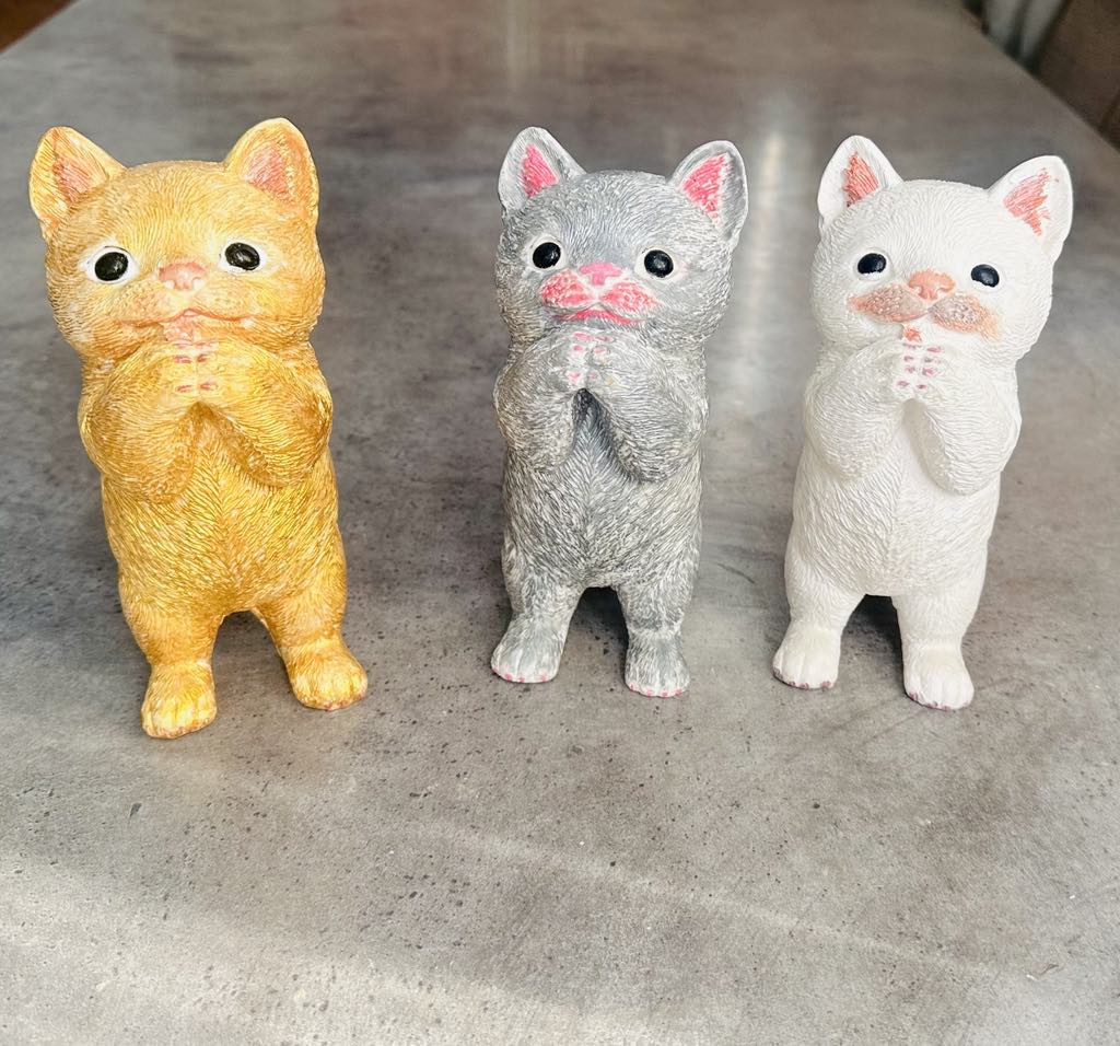 Decorative cat Figurines 2 Decorative cat Figurines