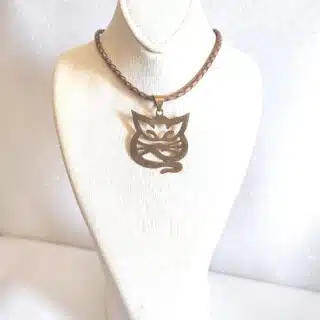 سلسلة من الجلد. ودلاية. نحاس بيور