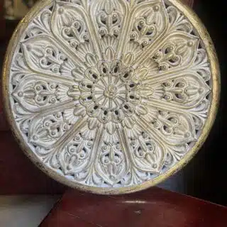 Golden wooden tableau