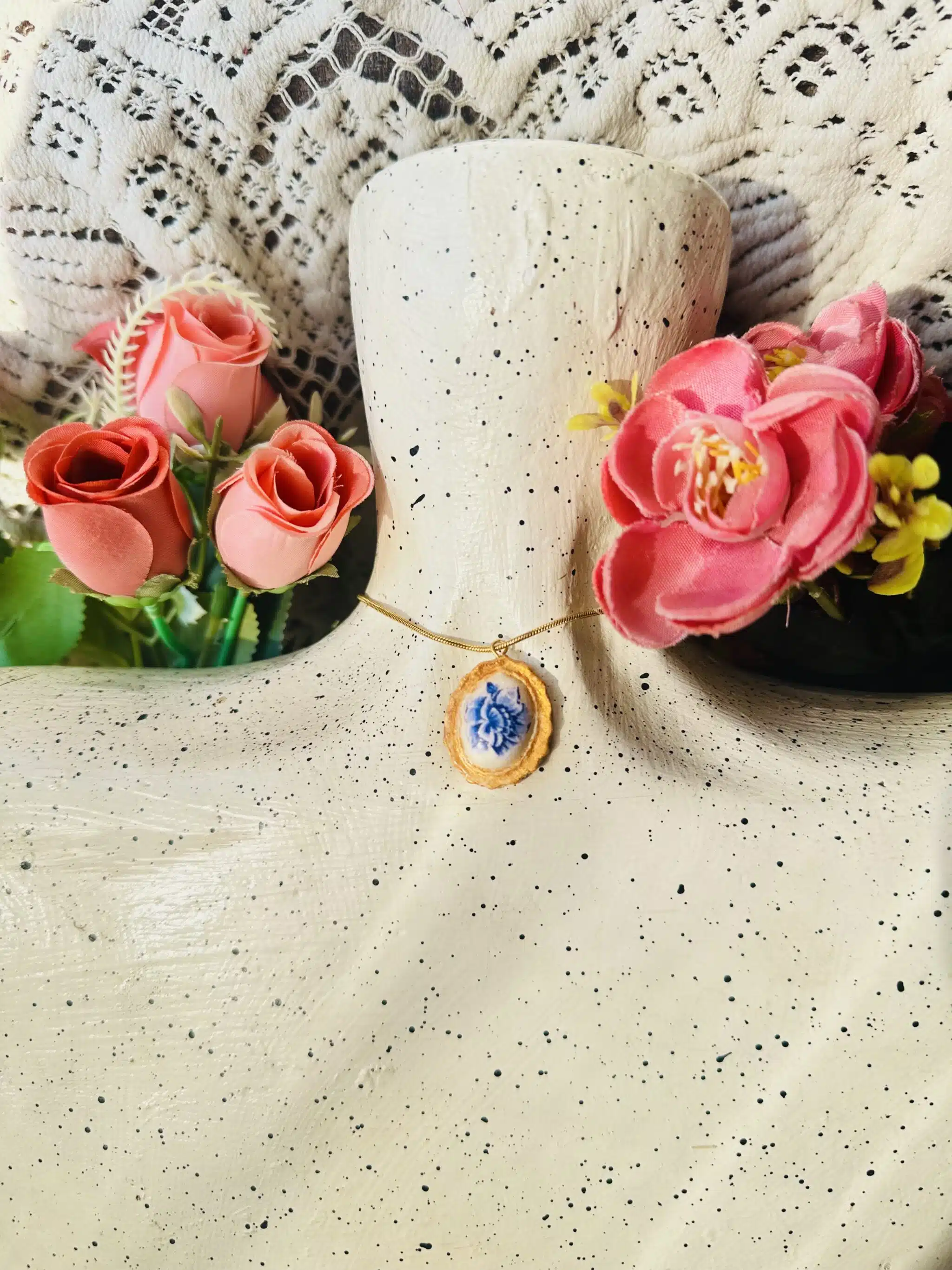 Vintage frame Necklaces 8 IMG 3429 scaled