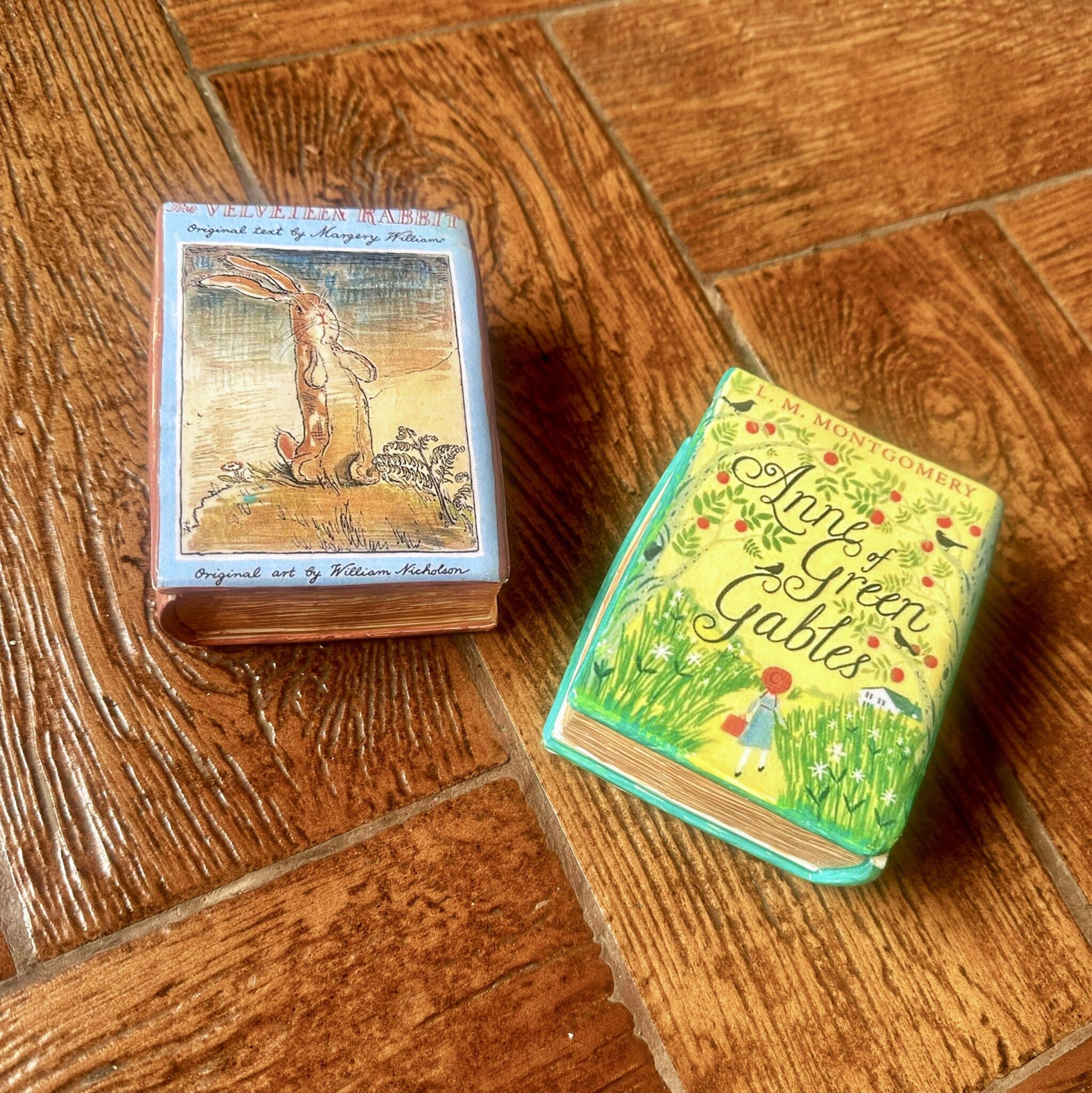 Nostalgic Book Box 2 IMG 3958 2 scaled