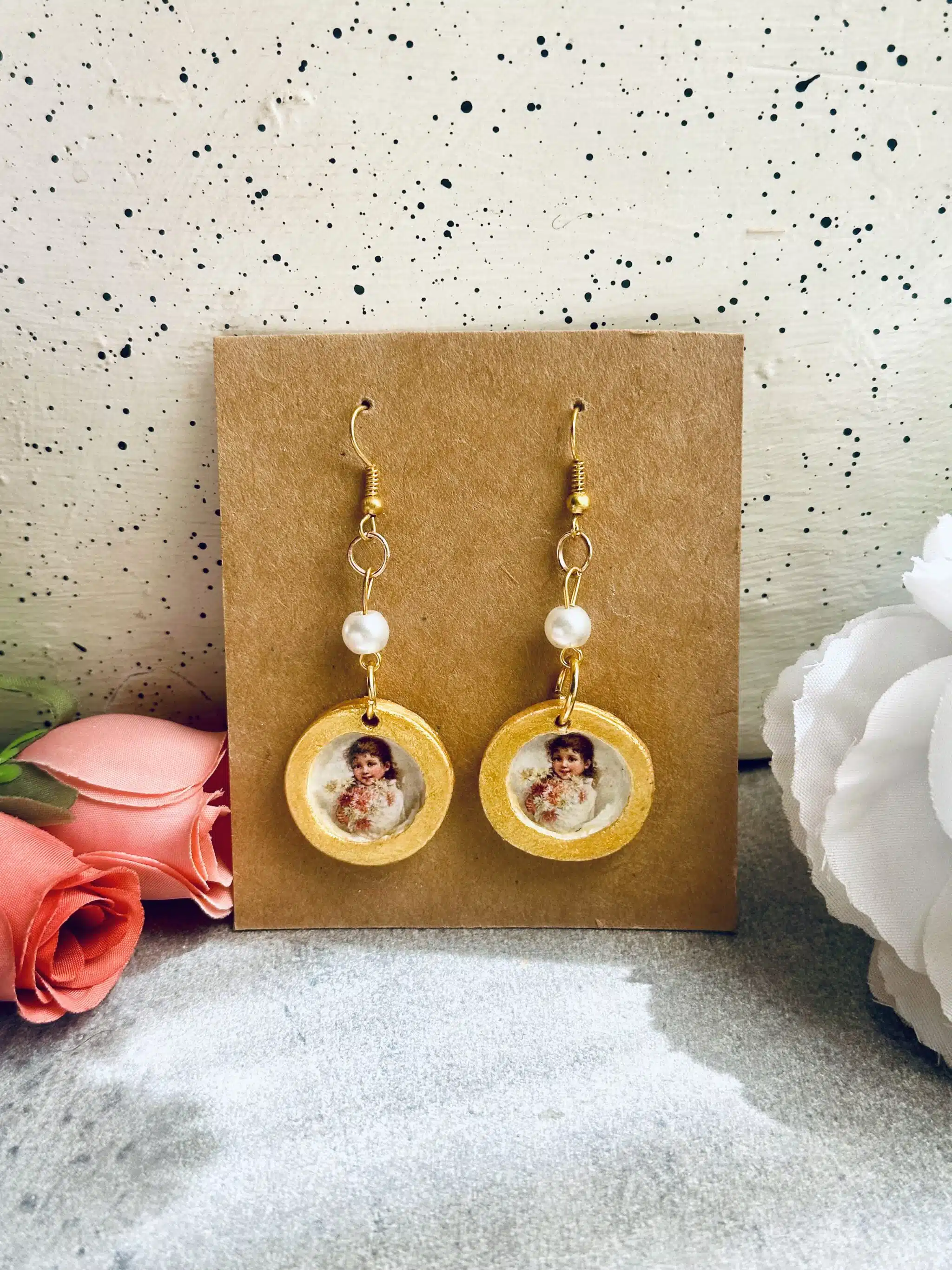 A Girl With Roses Vintage Earring 4 IMG 6016 1 scaled