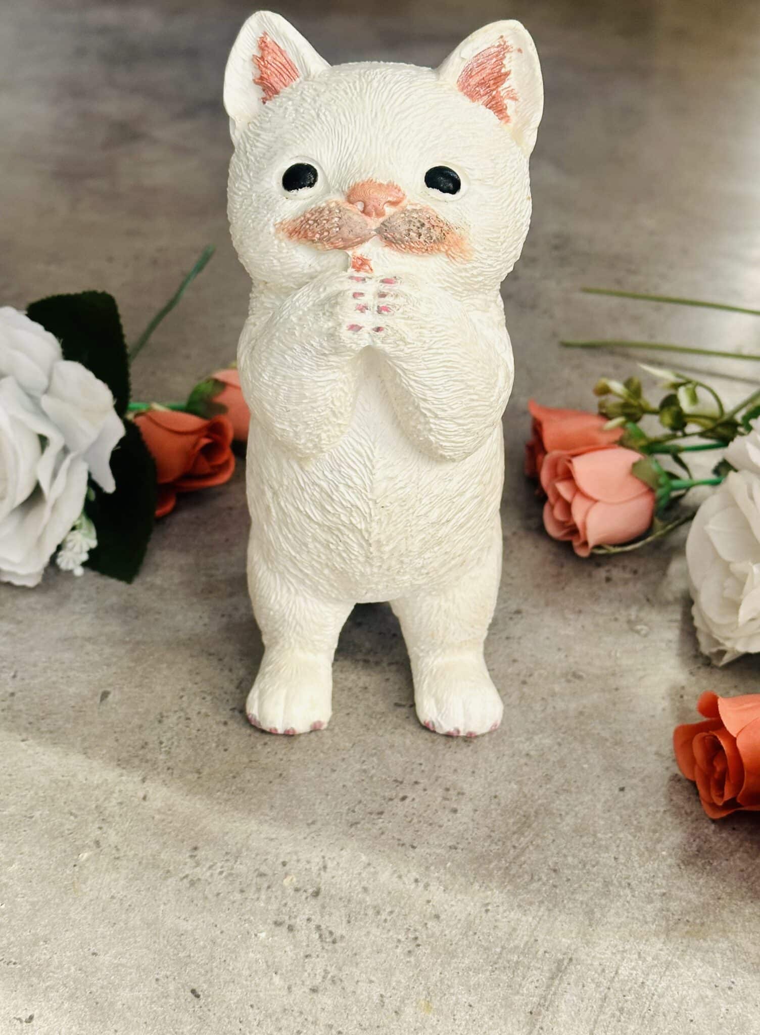White Cat Decorative Figurine