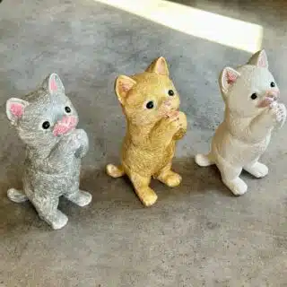 Decorative cat Figurines