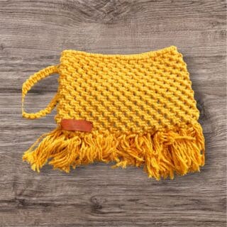 Macrame clutch